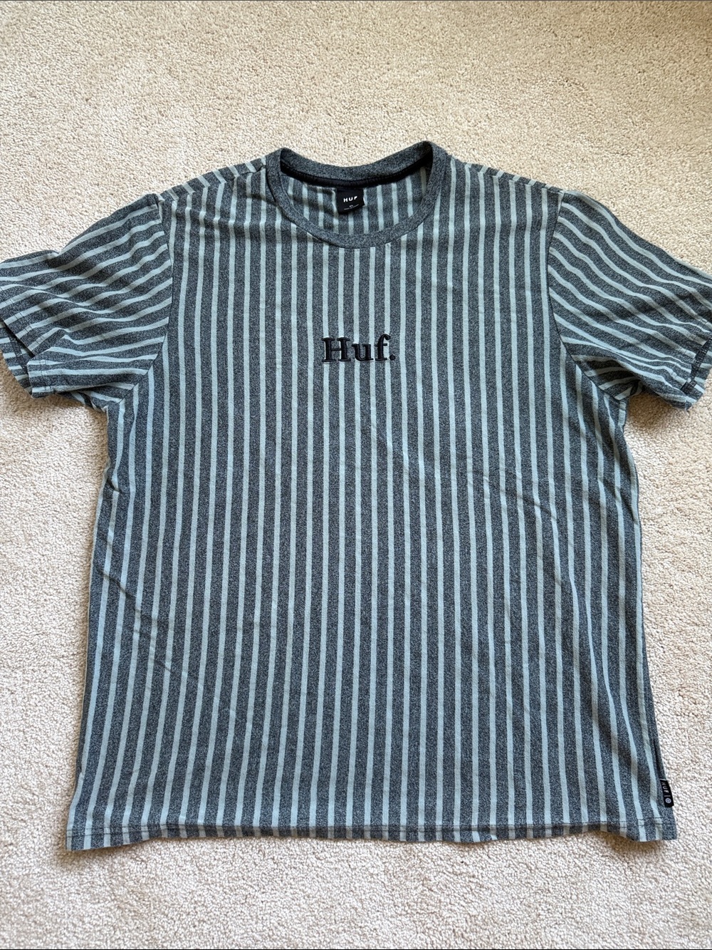 HUF Dark Gray & Light Grayish-Blue Vertical Stripe Logo Tee